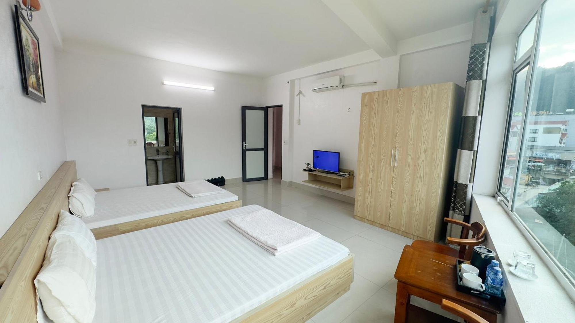 Quy Anh Hotel Bao Lac Town Bagian luar foto