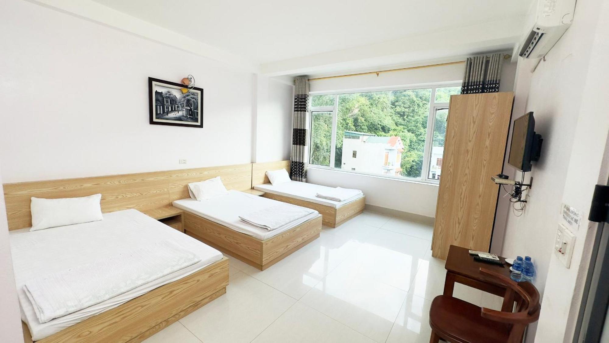 Quy Anh Hotel Bao Lac Town Bagian luar foto